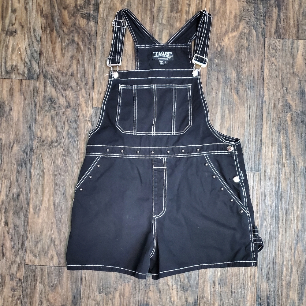 Tripp NYC Black Overalls Shorts with POCKETS